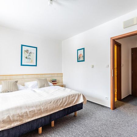 Hotel Petrovy Kameny Karlova Studanka Room photo